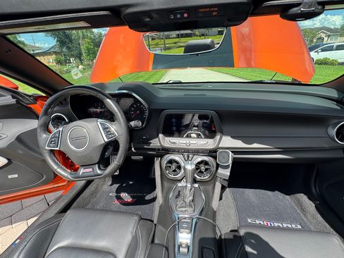 Used 2023 Chevrolet Camaro SS w/ Design Package 2 RWD image 17