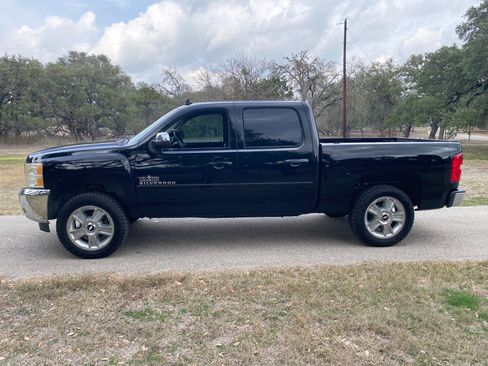 Used 2013 Chevrolet Silverado 1500 LT image 2