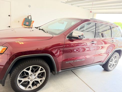 Used 2020 Jeep Grand Cherokee Limited w/ Luxury Group II RWD image 6