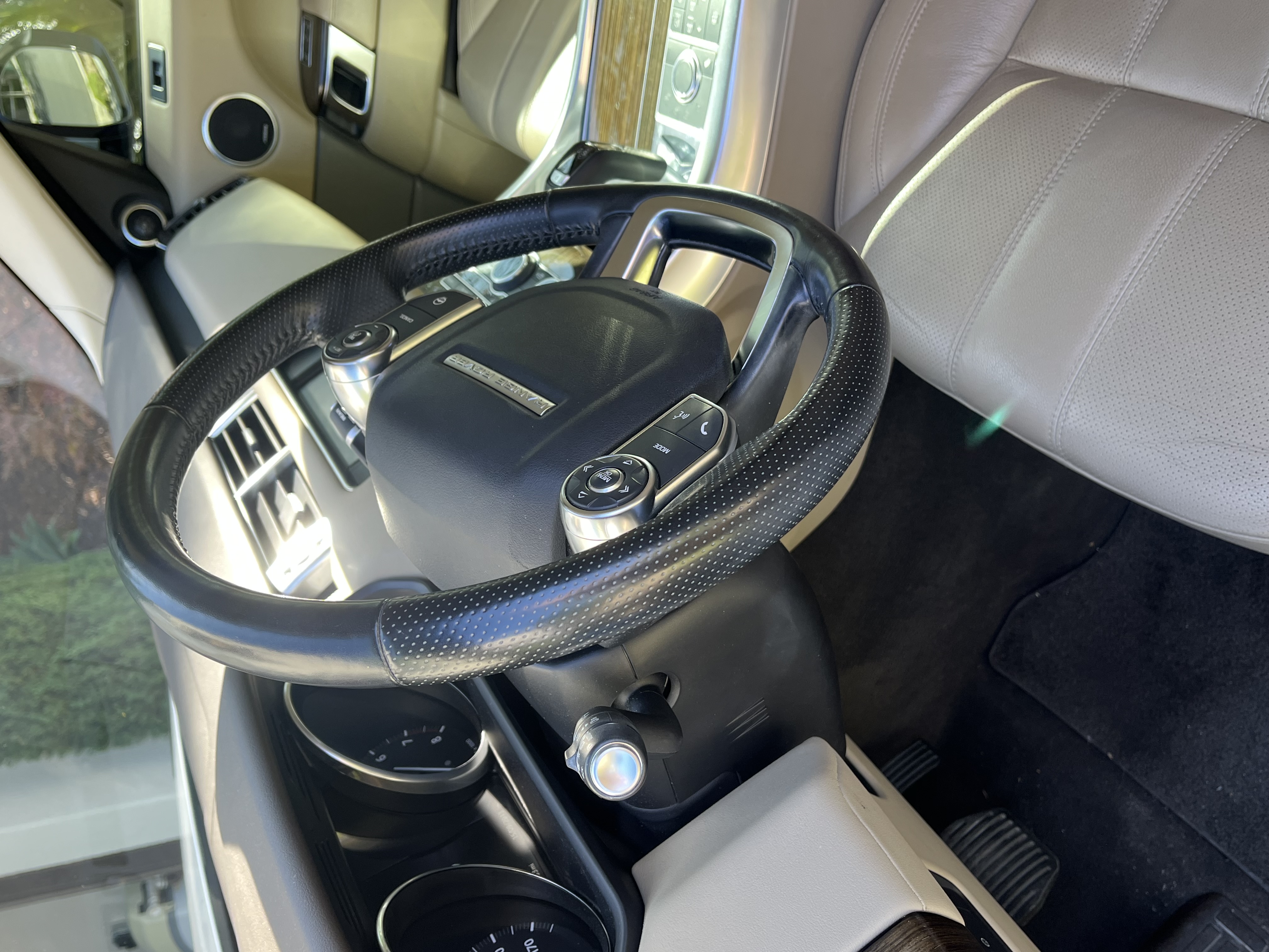 Used 2016 Land Rover Range Rover Sport SE AWD/4WD image 15