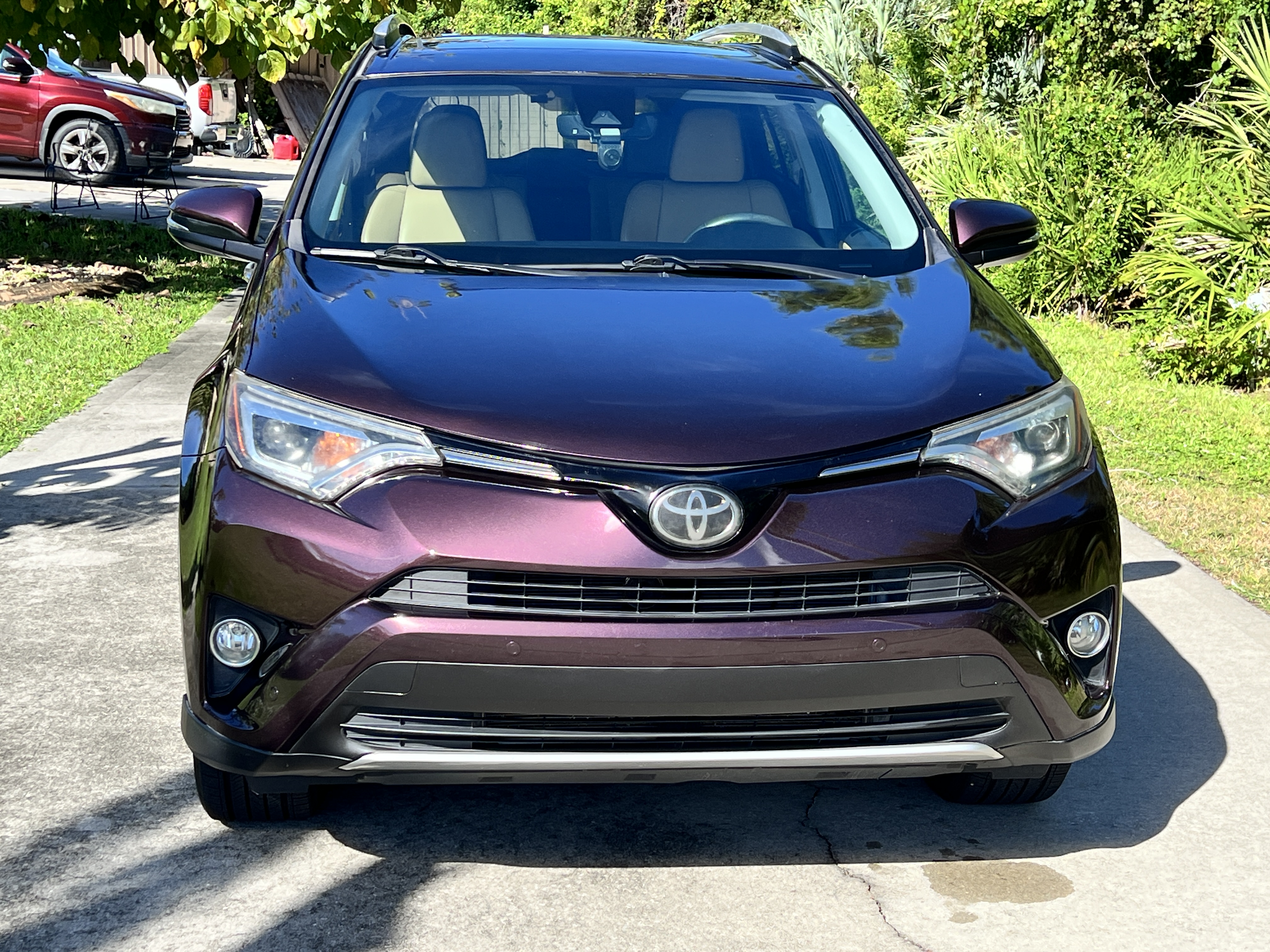 Used 2016 Toyota RAV4 Limited FWD image 1