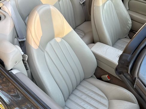 Used 2000 Jaguar XK8 Convertible image 16