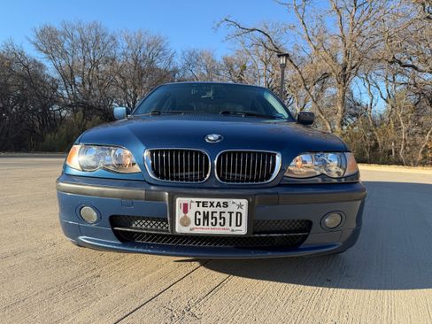 Used 2002 BMW 330i Sedan image 6