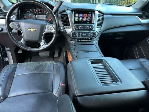 Used 2018 Chevrolet Suburban Premier image 10