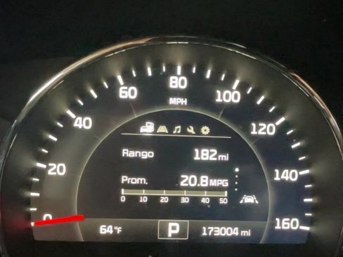 Used 2017 Kia Sorento LX w/ LX Convenience Package image 9