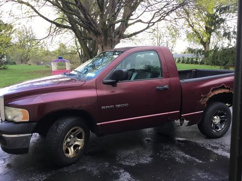 Used 2003 Dodge Ram 1500 Truck ST RWD image 1