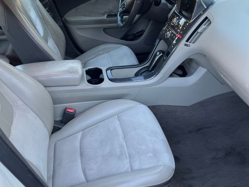 Used 2013 Chevrolet Volt Premium w/ Premium Trim Package image 10