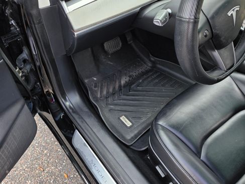 Used 2020 Tesla Model 3 Long Range image 8