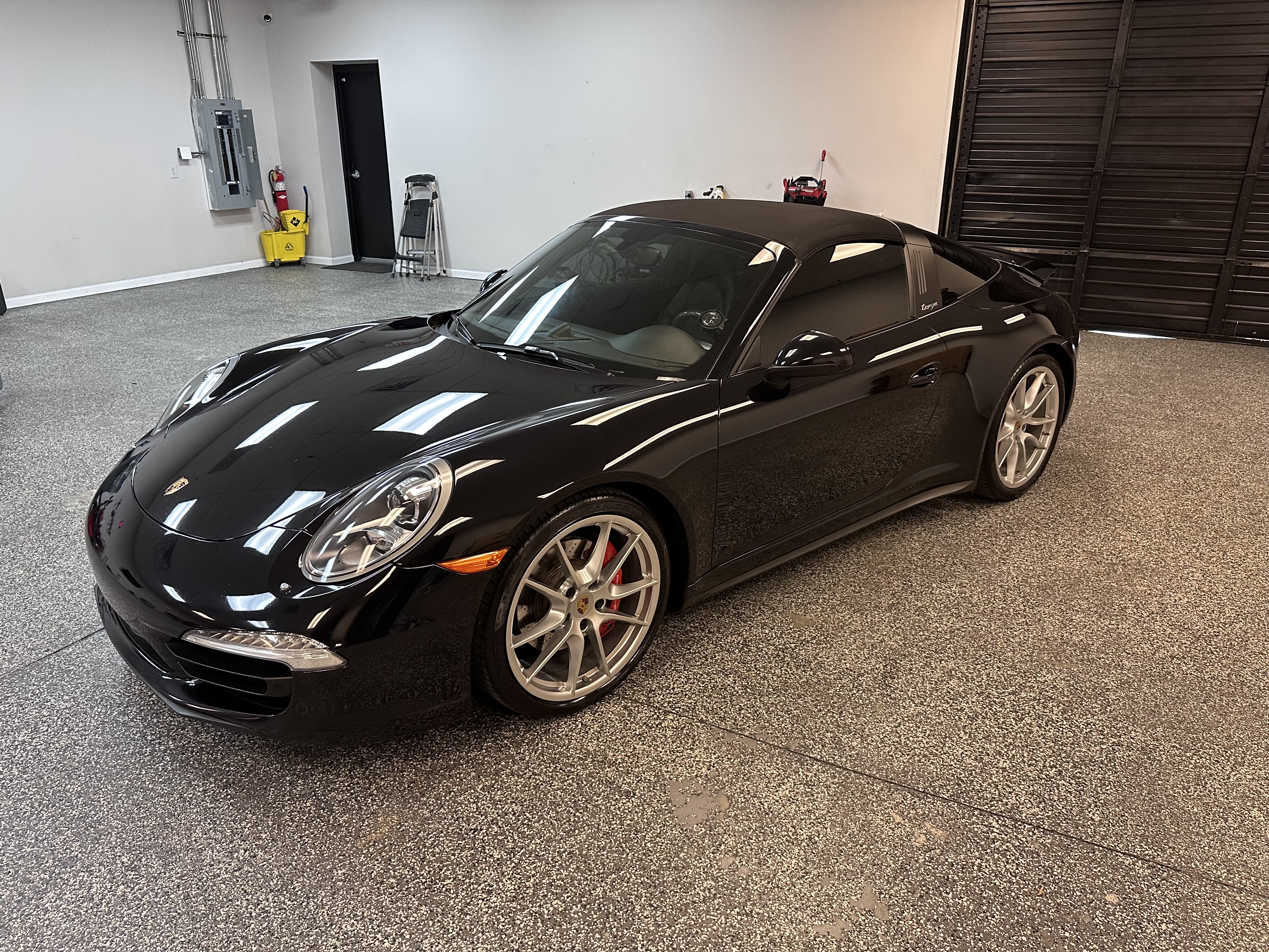 Used 2015 Porsche 911 Targa 4S AWD/4WD image 6