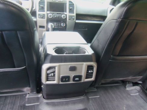 Used 2019 Ford F150 Lariat image 11