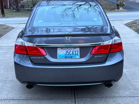 Used 2015 Honda Accord Sport image 6