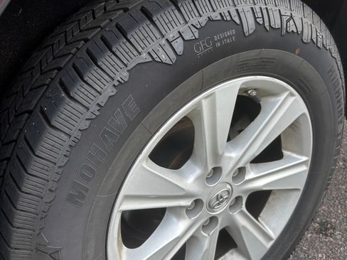 Used 2012 Toyota Highlander FWD w/ Tech Pkg image 5