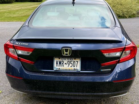 Used 2019 Honda Accord Hybrid image 5