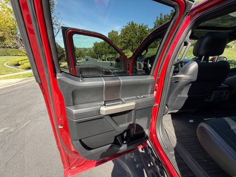 Used 2017 Ford F150 Raptor w/ Equipment Group 802A Luxury image 11