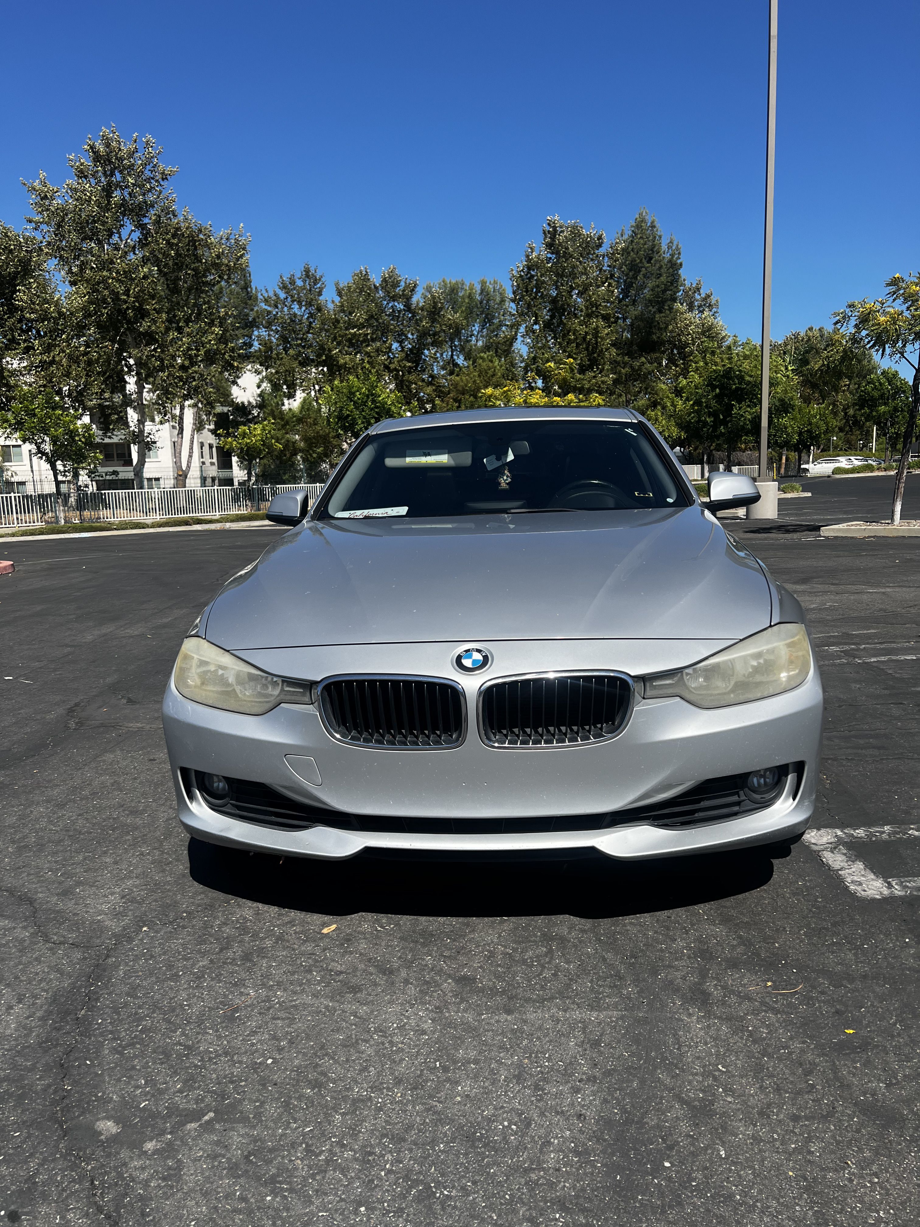 Used 2012 BMW 328i Sedan RWD image 2