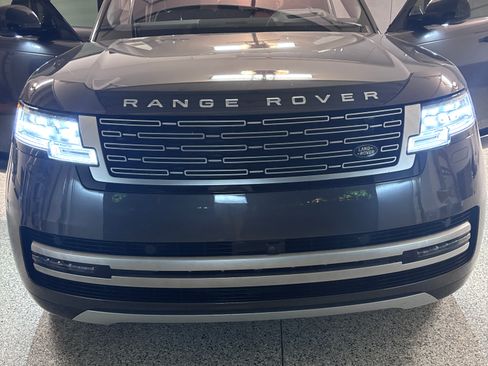 Used 2023 Land Rover Range Rover First Edition image 10