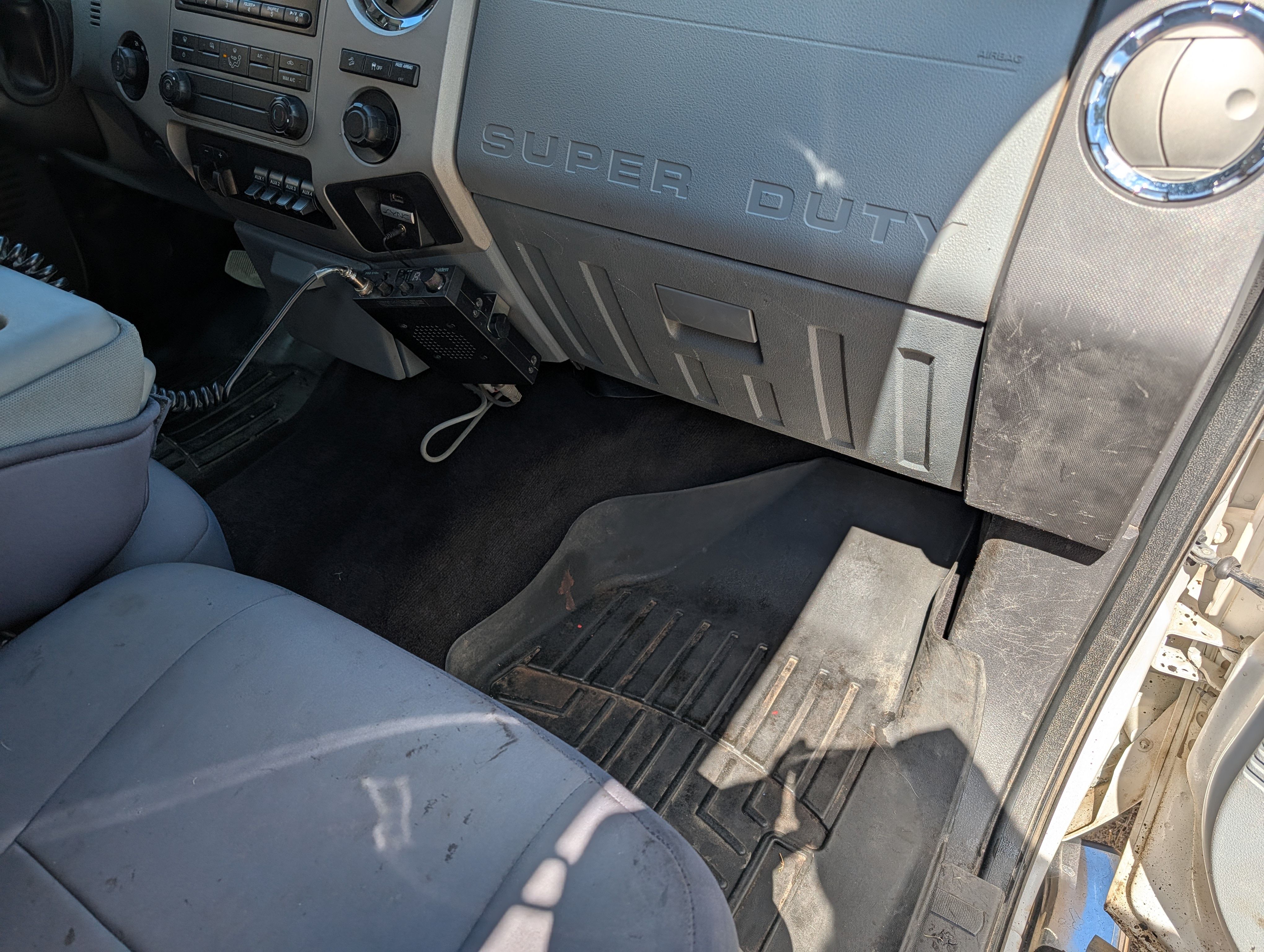 Used 2015 Ford F250 XLT w/ XLT Value Package AWD/4WD image 12