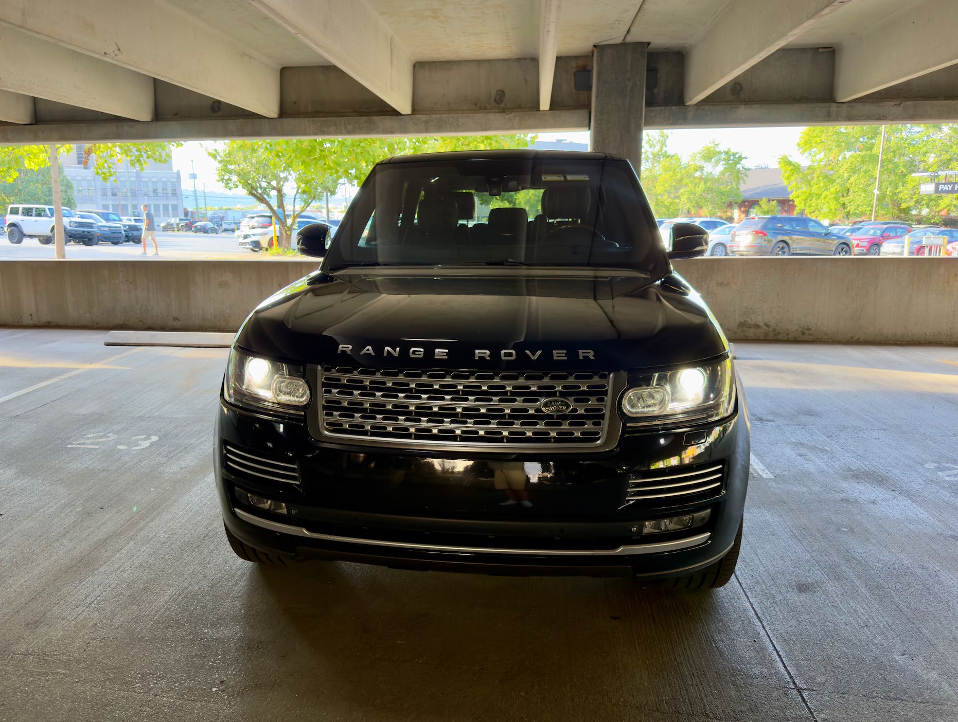 Used 2014 Land Rover Range Rover Autobiography AWD/4WD image 5