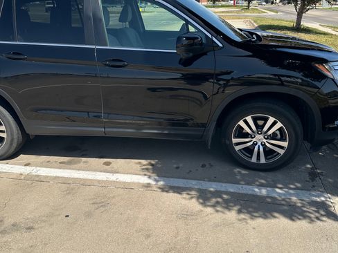 Used 2016 Honda Pilot EX image 4