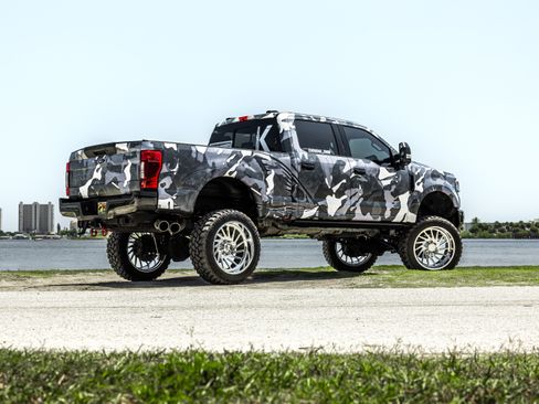 Used 2020 Ford F250 Lariat w/ Lariat Ultimate Package image 5