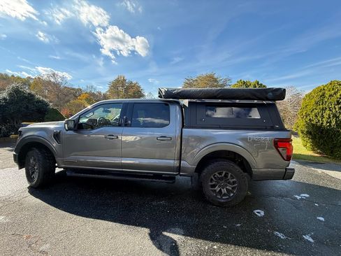 Used 2024 Ford F150 XLT w/ Equipment Group 302A MID image 5