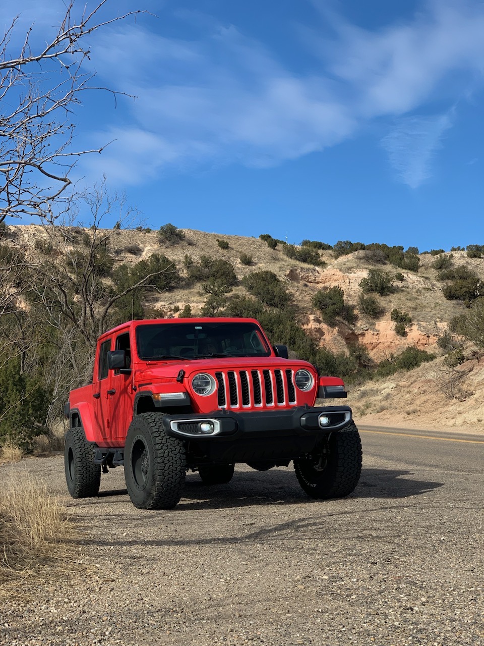 Used 2022 Jeep Gladiator Overland w/ Popular Equipment Package AWD/4WD image 4