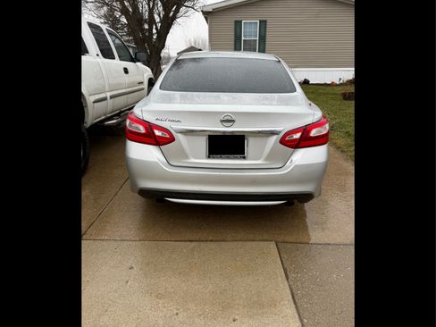 Used 2016 Nissan Altima 2.5 S w/ Power Driver Seat Package image 6