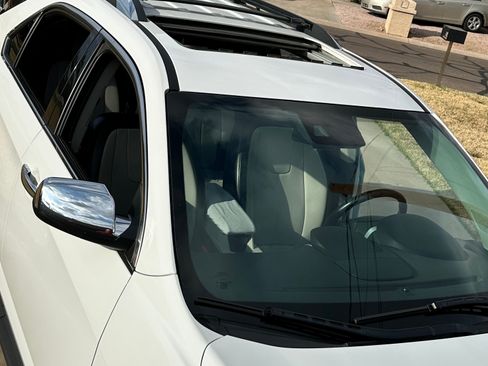 Used 2015 Chevrolet Equinox LTZ image 13