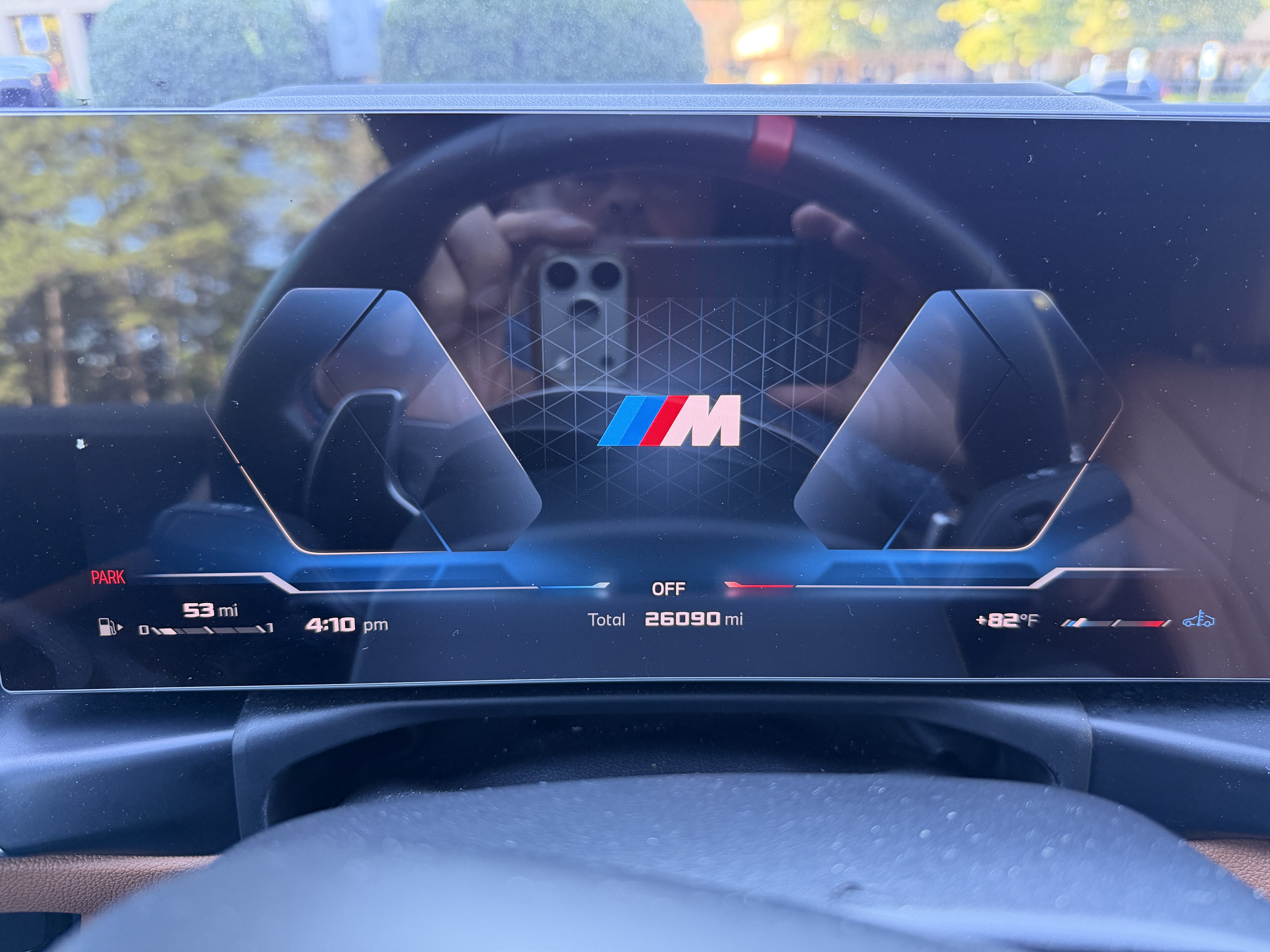 Used 2025 BMW M440i Convertible RWD image 31