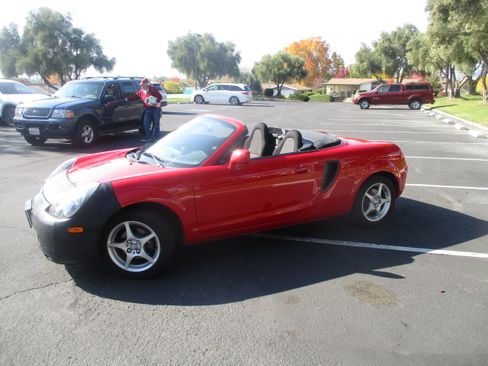 Used 2001 Toyota MR2 RWD image 28