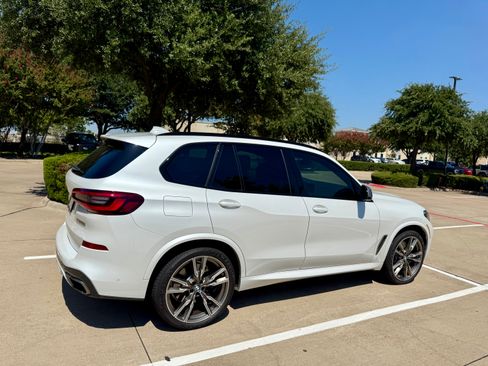 Used 2022 BMW X5 M50i w/ Executive Package image 5