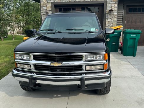 Used 1994 Chevrolet Blazer 4WD image 2