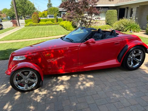 Used 1999 Plymouth Prowler RWD image 11