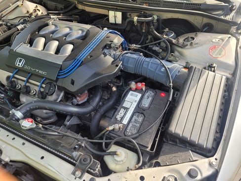 Used 1998 Honda Accord LX image 1