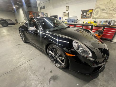 Used 2018 Porsche 911 Carrera T RWD image 13