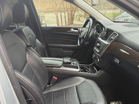 Used 2015 Mercedes-Benz ML 350 4MATIC image 9