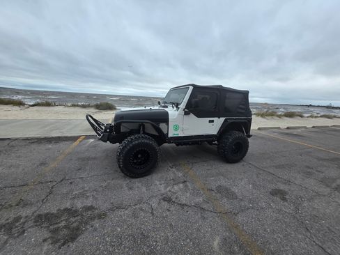 Used 2003 Jeep Wrangler X image 4