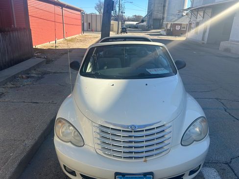 Used 2006 Chrysler PT Cruiser Touring image 16