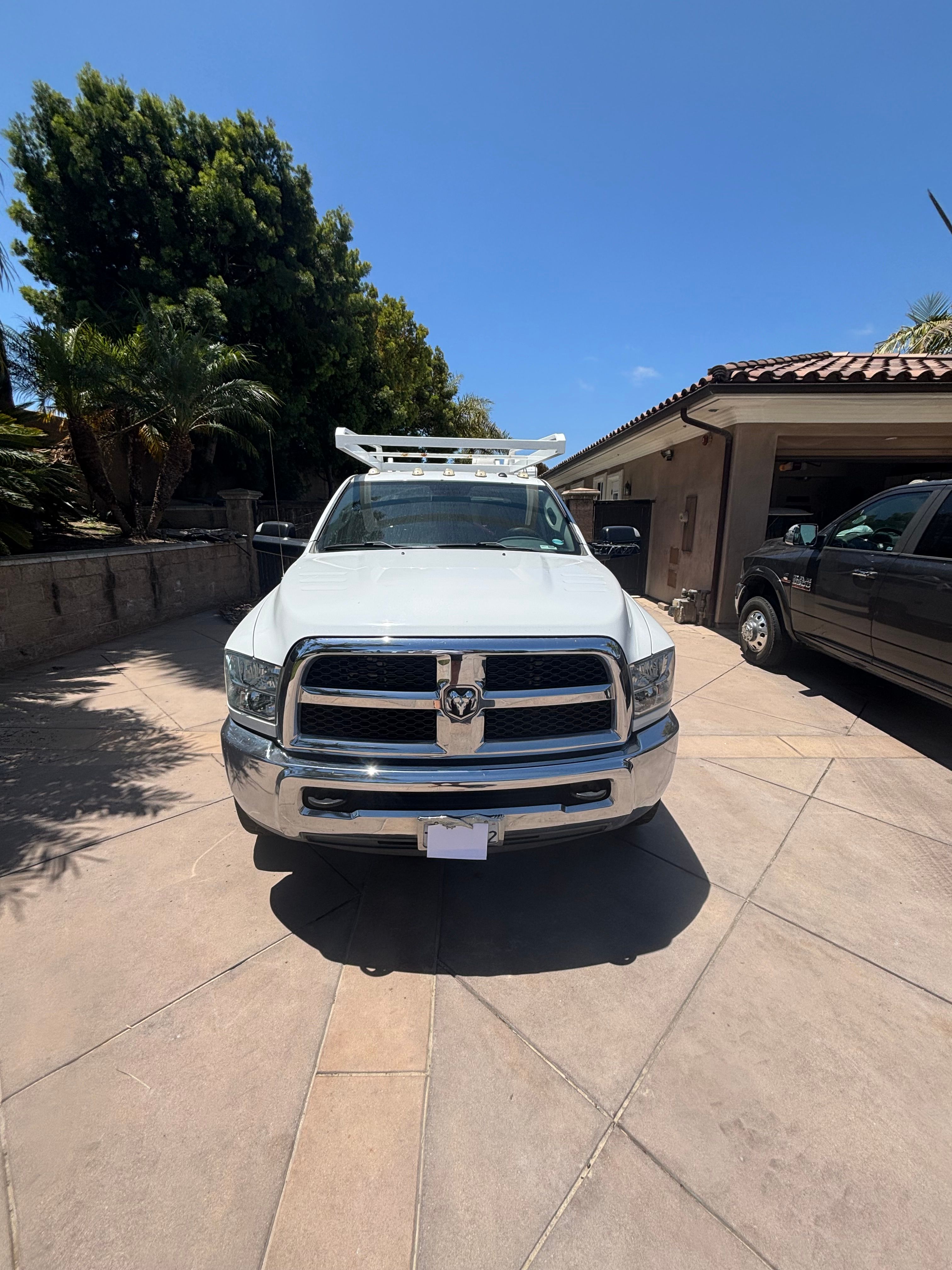 Used 2016 RAM 3500 Tradesman w/ Chrome Appearance Group RWD image 1