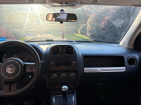 Used 2014 Jeep Compass Sport w/ Power Value Group image 13