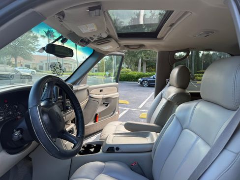 Used 2001 Chevrolet Tahoe LS w/ LS Preferred Equipment Group image 11