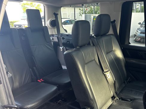 Used 2015 Land Rover LR4 HSE LUX AWD/4WD image 12