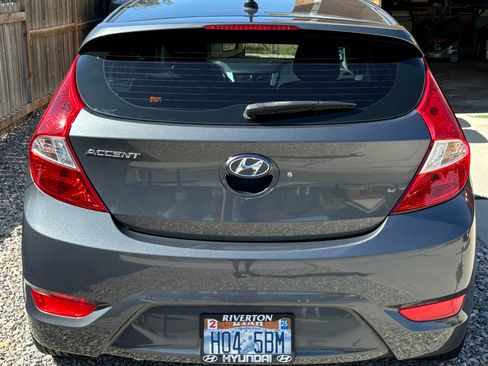 Used 2012 Hyundai Accent SE image 6