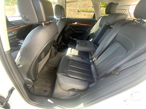 Used 2022 Audi Q5 2.0T Premium w/ Convenience Package image 14
