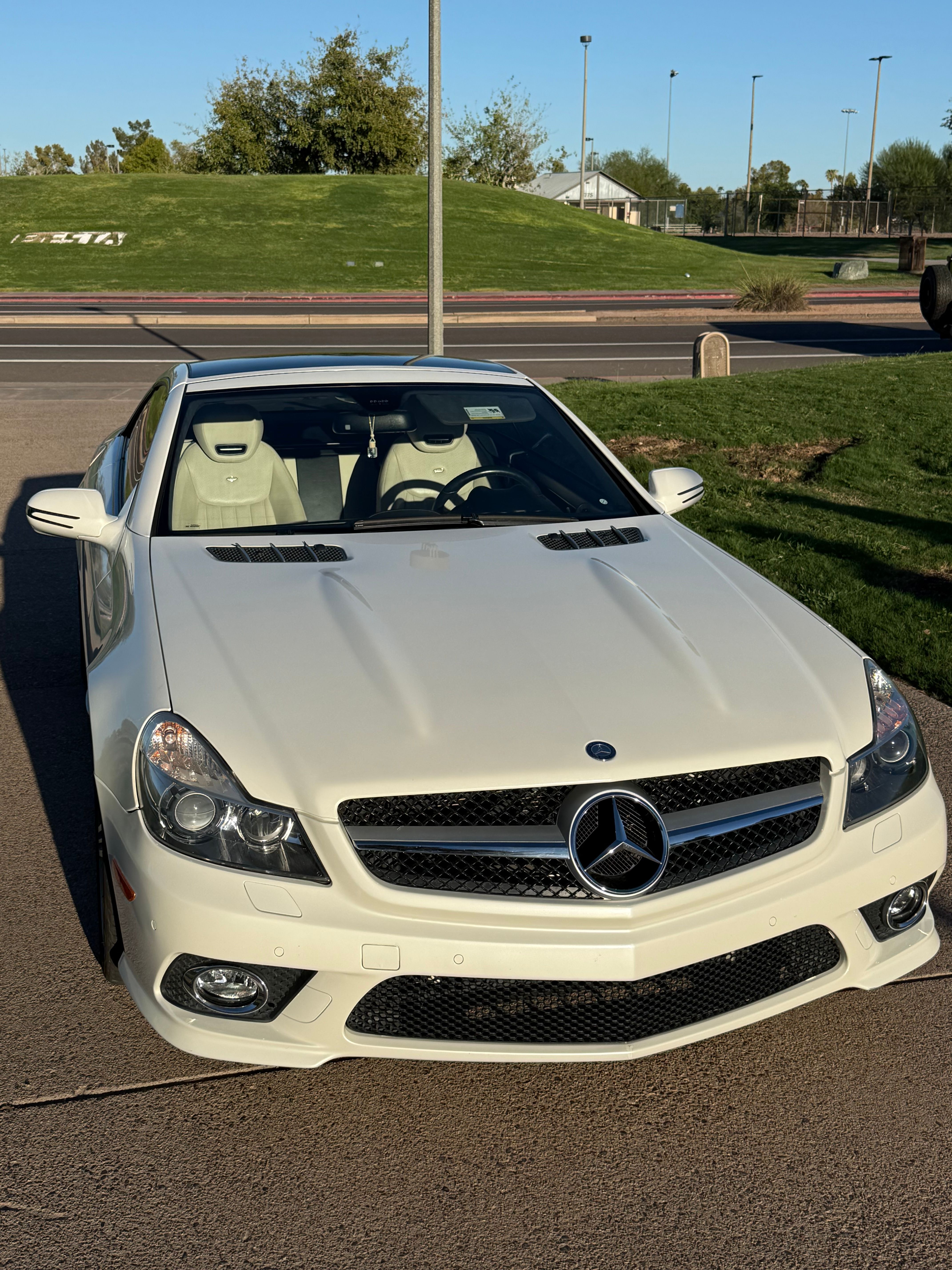 Used 2012 Mercedes-Benz SL 550 w/ SL Wheel Pkg image 9