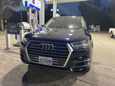 Used 2017 Audi Q7 2.0T Premium Plus w/ Premium Plus Package AWD/4WD image 1