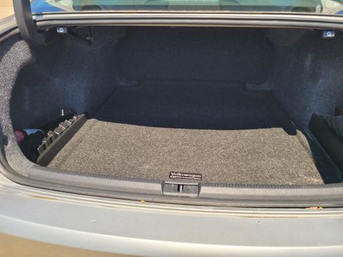 Used 2014 Volkswagen Passat TDI SE image 8