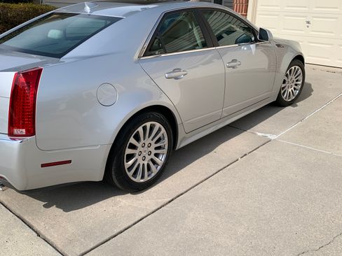Used 2010 Cadillac CTS Performance image 9