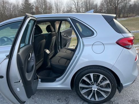 Used 2018 Hyundai Elantra GT w/ Style Package 02 image 26