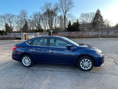 Used 2018 Nissan Sentra SV image 5